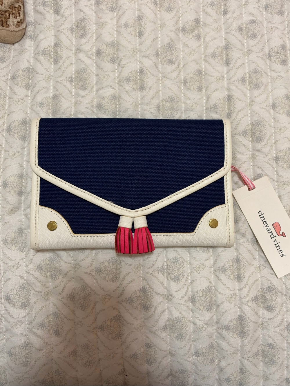 NWT Vineyard Vines Navy and White Clutch Wallet with Pink Tassel